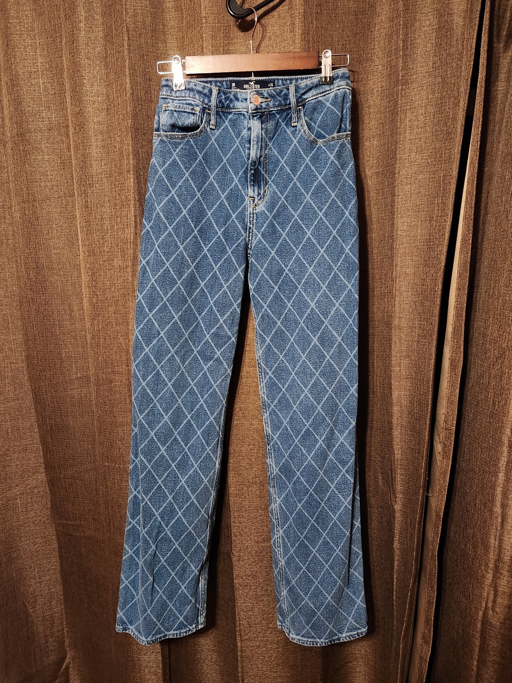 Hollister Blue Diamond-Quilt Ultra High-Rise Jeans - Never Worn